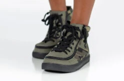 Olive Camo BILLY Street High Tops -Shoes Promotion Store BK21310 340 studio standing 2 940x614 3081dfc6 9897 48a4 af7b 8de91ddbe21b