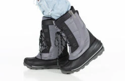 Grey BILLY Ice Winter Boots -Shoes Promotion Store BK21327 020 studio standing 1 940x614 24f635b8 9574 4155 88b2 e484594a1b17
