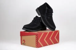 FINAL SALE - Men's Black BILLY Chukkas -Shoes Promotion Store BM20312 001 studio 3 940x614 bf329a5d d5ec 404c b8bb 1fe294d6dc6d