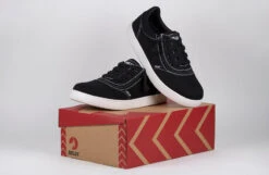 FINAL SALE - Men's Black/White Stitch BILLY Sneaker Low Tops -Shoes Promotion Store BM22128 002 studio 3 940x614 37c0ef9f f9c2 478b 9bca 9955982a5474
