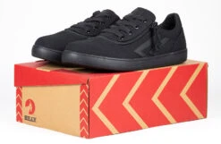Men's Black To The Floor BILLY CS Sneaker Low Tops -Shoes Promotion Store BM22343 001 studio 1 940x614 1803c70d a44b 4ae2 a6d0 42619a590cf8