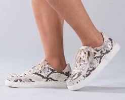 FINAL SALE - Women's Snake BILLY Classic Lace Lows -Shoes Promotion Store BW20005 060 Studio1 880x704 1
