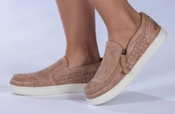 FINAL SALE - Women's Nude BILLY Perf Lows 16 FINAL SALE - Women's Nude BILLY Perf Lows -Shoes Promotion Store BW21122 260 studio standing 1 940x614 b6a9edbf 846d 4906 aba6 a4f82eb8d100