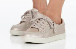 FINAL SALE - Women's Champagne BILLY Sneaker Low Tops 21 FINAL SALE - Women's Champagne BILLY Sneaker Low Tops -Shoes Promotion Store BW21328 710 studio standing 2 940x614 f3f2f4d7 004e 41fb bede 02d59c8460b8