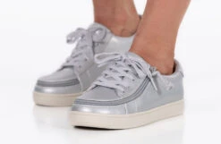 FINAL SALE - Women's Silver Grey Metallic BILLY Sneaker Low Tops 21 FINAL SALE - Women's Silver Grey Metallic BILLY Sneaker Low Tops -Shoes Promotion Store BW22128 050 studio standing 2 940x614 fd328dcc 54c1 4ab5 89da f297d1083912
